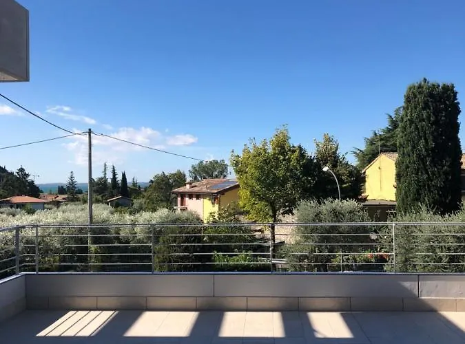 Al Pontesel 3* Garda (Verona)